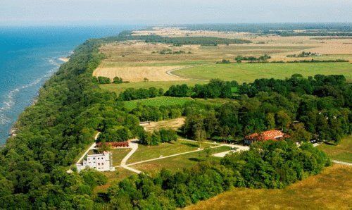 Отель Saka Manor Сака-13