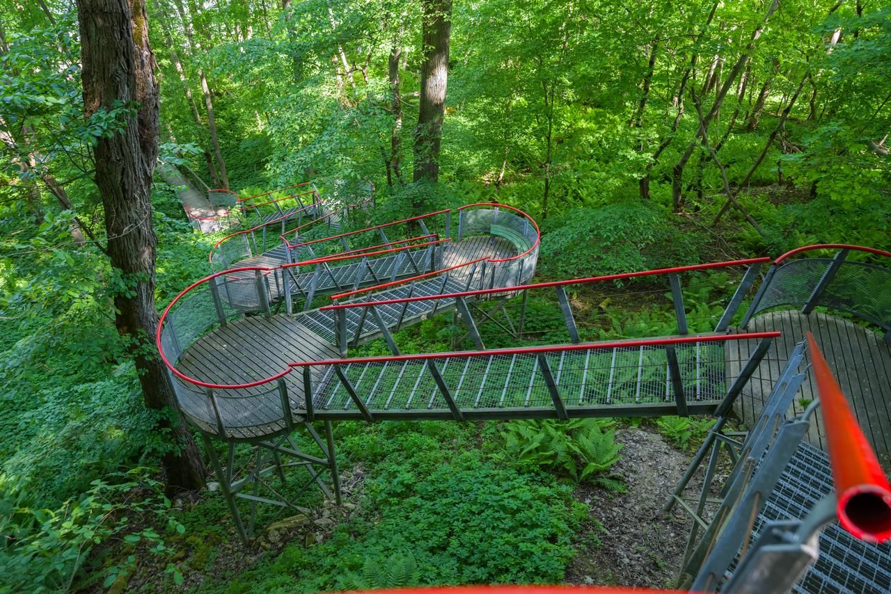 Отель Saka Manor Сака-18