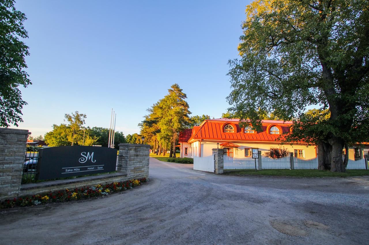 Отель Saka Manor Сака-28
