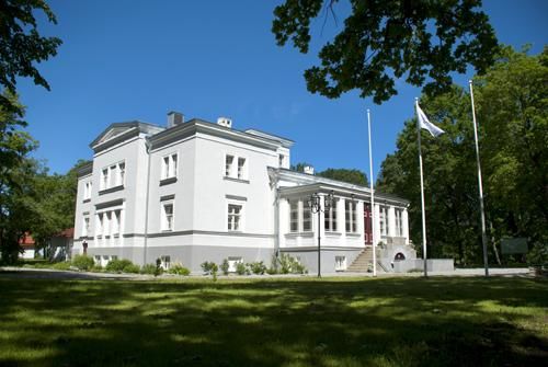 Отель Saka Manor Сака-12