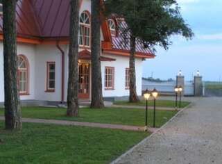 Отель Saka Manor Сака-5